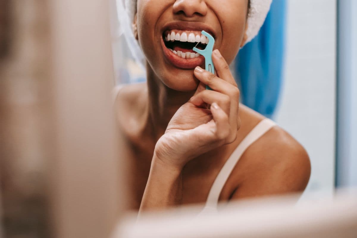 Chăm sóc răng Implant sau khi cấy ghép đúng cách