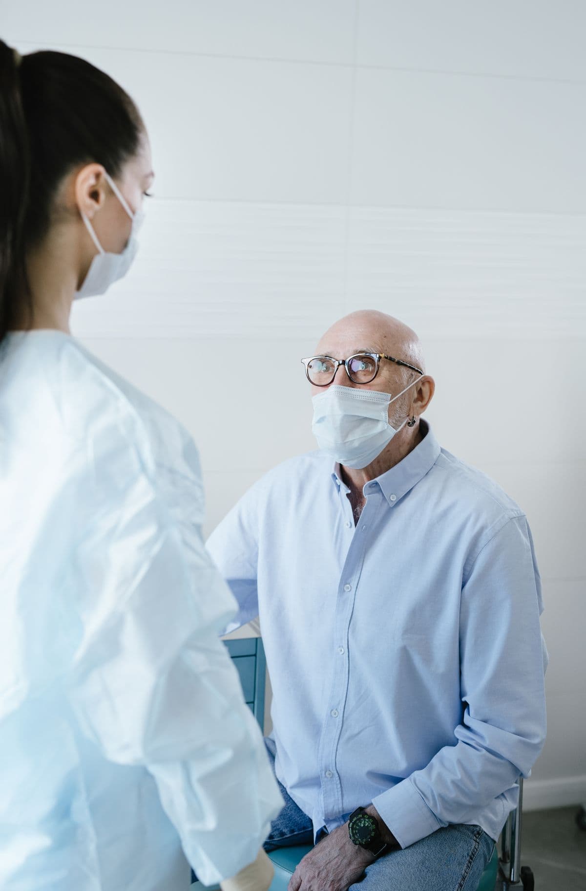Người tiểu đường, loãng xương có trồng răng Implant được không?